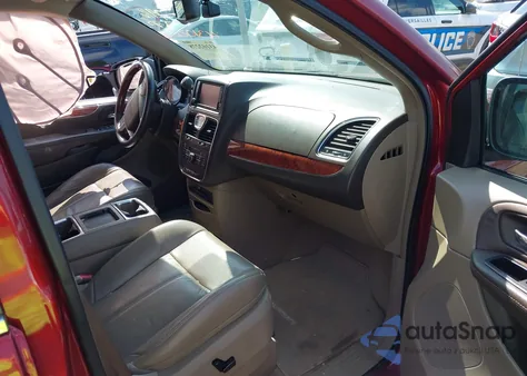 2014 Chrysler Town & Country Limited from USA, damaged, VIN 2C4RC1GGXER147916